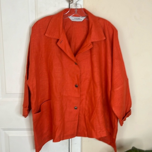 ITEMZ Chris Baumgartner Linen Button Down Asymmetrical Hem Shirt - Picture 1 of 11